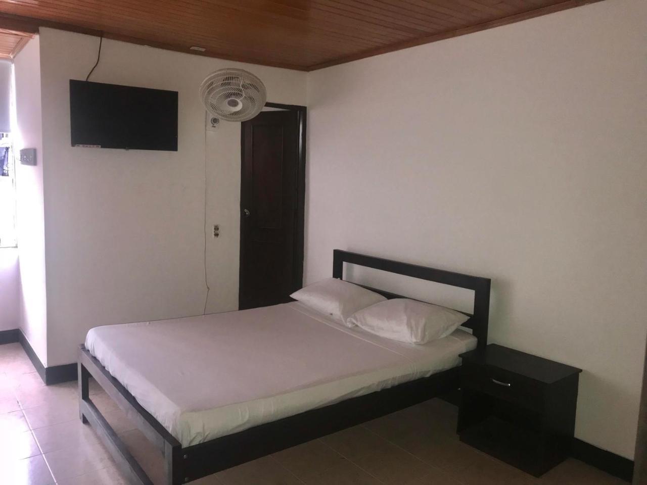 Hotel Y Balneario El Descanso 비야비센시오 외부 사진